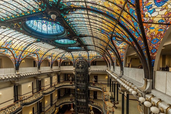 10 wonders of the Historic Center of Mexico City food and music - Mexico City’s crown jewels: Cathedral Metropolitana and the Zócalo area