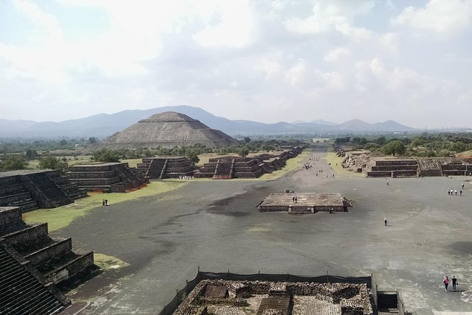 6-Night Best of Central Mexico Tour: Teotihuacan Pyramids, Taxco, Cuernavaca and Puebla from Mexico City - Cuernavaca and Taxco: Cathedral History, Then Silver-Street Storytelling