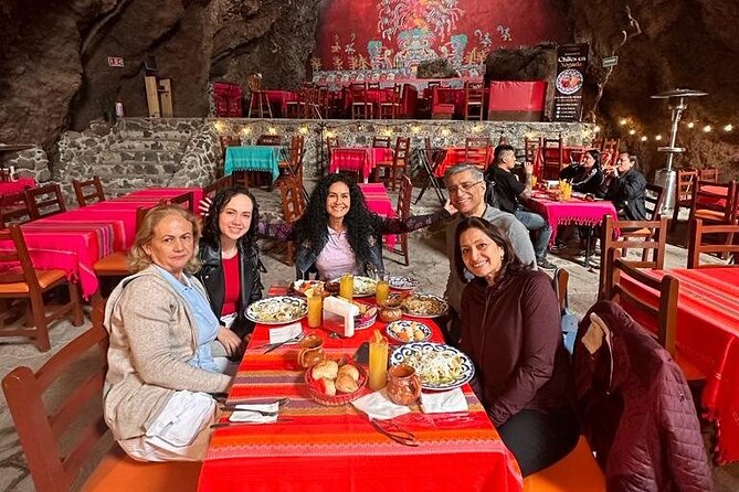 Balloon flight + Breakfast in cave + Pyramids + Pick up CDMX. - Mexico City Pickup and Getting to the Balloon Site Fast