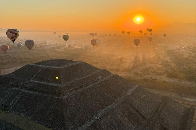 Balloon flight + CDMX pickup + Buffet Breakfast - Key highlights at a glance