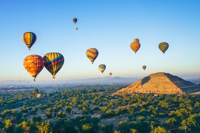 Balloon flight + pick up in CDMX + Breakfast in Cave + Pyramids - How the Sunrise Balloon Over Teotihuacan Really Feels
