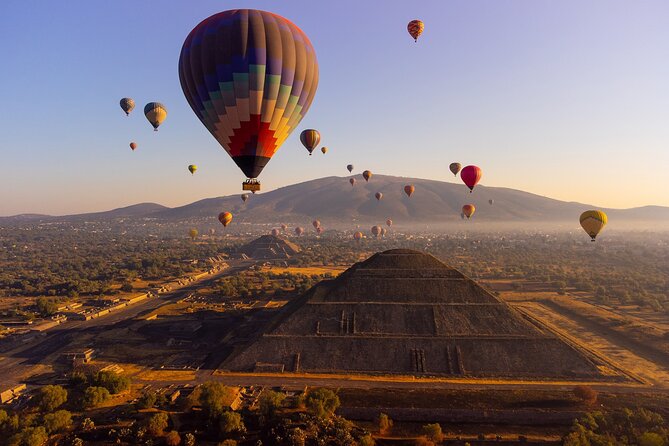 Balloon flight + pick up in CDMX + Breakfast in Cave + Teotihuacan - Key things that make this tour worth your time