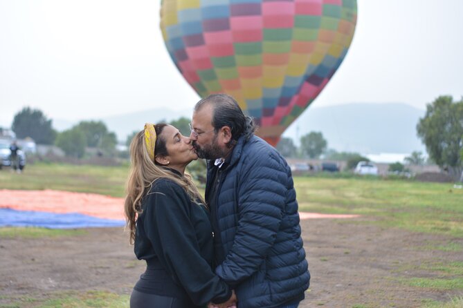 Balloon Flight with Breakfast in Cave and Pyramids of Teotihuacan - Walking Teotihuacan for 1.5 hours: how to spend it well