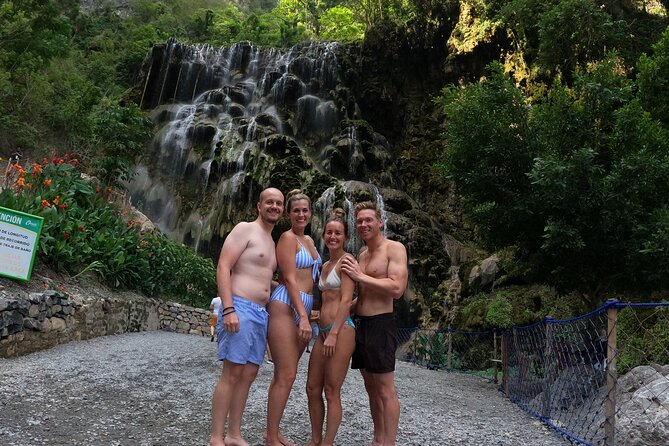 Early & Express Tolantongo Hot Springs - Breakfast Inside the Park: Convenient, But Don’t Bet the Day on It