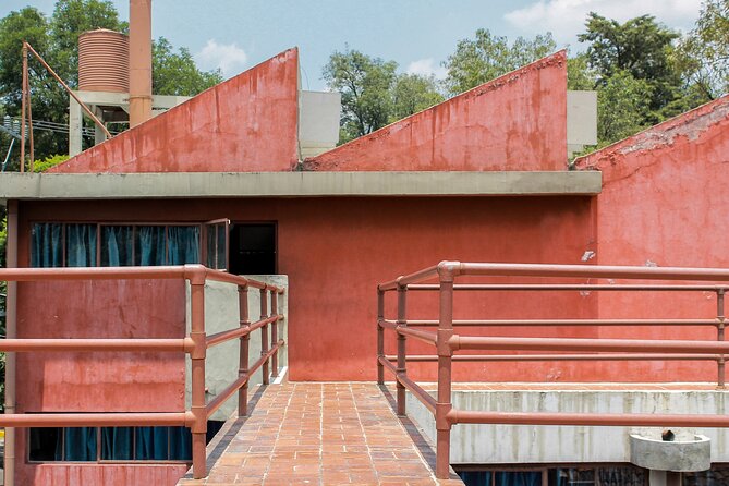 EXCLUSIVE TOUR Casa Estudio Frida Kahlo-Diego Rivera Small Groups - Common tradeoffs to watch before you go