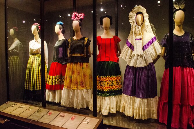EXCLUSIVE TOUR Frida Kahlo Museum - SMALL GROUPS - Casa Azul Tickets: What you’re really paying for