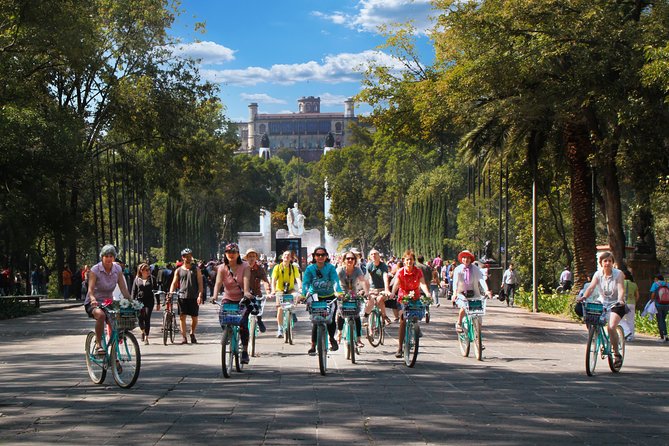 Explore Chapultepec & Mexico City sights by Bike - Stop 4: Chapultepec Park—lakes, museums, and the castle claim