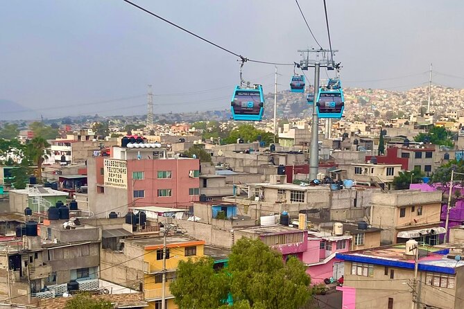 Fly over to the Unexplored Parts of CDMX by Cable Car - Meeting at Centro Histórico: easy to find, easy to start