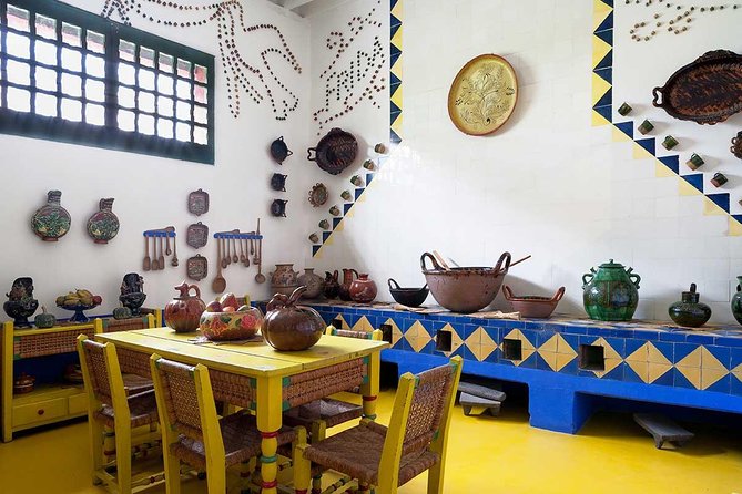 Frida Kahlo Tour with Admission Tickets - Admission included: real value at $76 (and when it’s not)
