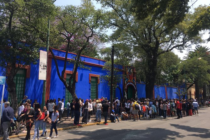 Frida Kahlo VIP [Museum Tickets Included] Bike, Markets & Churros - What the churros-and-tostadas breaks actually mean for your day