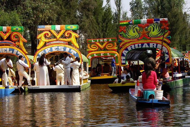 Frida Kahlo's House, Coyoacan and Xochimilco - All Day Tour - Stop 4: Museo Frida Kahlo (Casa Azul) and how to make the most of your time