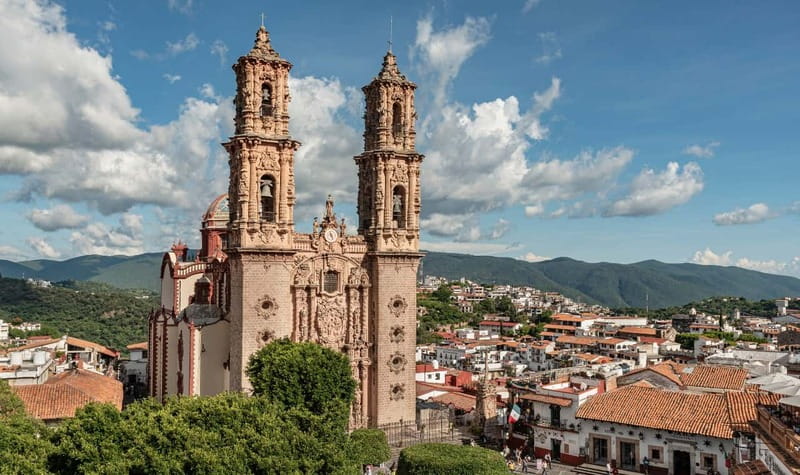 From Mexico City: 10-Hour Cuernavaca and Taxco Tour - The sunset payoff: Taxco’s main plaza as the day’s finish line