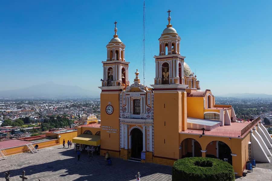 From Mexico City: Puebla, Cholula and Tonantzintla Day Trip - Walking Puebla’s Historic Center: Cathedral Views and Santo Domingo’s Rosary Chapel