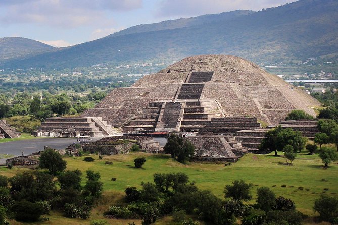 Full-Day Teotihuacan & Basilica Guadalupe Tour - Plaza de las Tres Culturas: The Fast Stop That Explains Mexico’s Layers