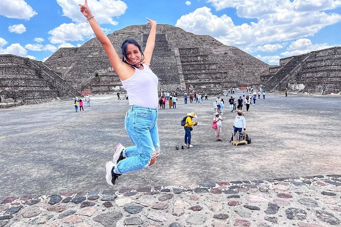 Guadalupe Shrine And Teotihuacan Pyramids From Mexico City - Getting Picked Up in Mexico City: Plan for a Scheduled Window