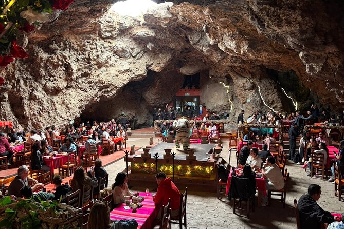Guided Tour in Teotihuacan with Cave Breakfast and Transportation - FAQ