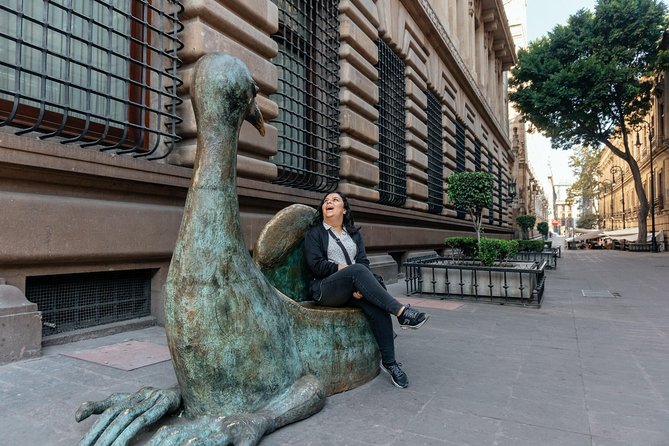 Highlights & Hidden Gems With Locals: Best of Mexico City Private Tour - Guide quality: the difference between a good walk and a great one