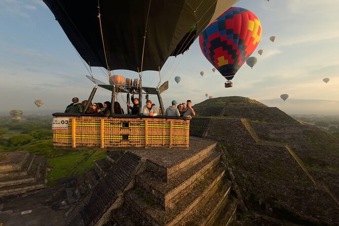 Hot Air Balloon Flight Teotihuacan With Pickup and Breakfast - La Cueva Teotihuacán: breakfast underground is the surprise highlight