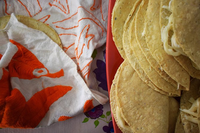 Learn to Cook Mexican Salsas - Why this salsa class feels more like a local routine than a show