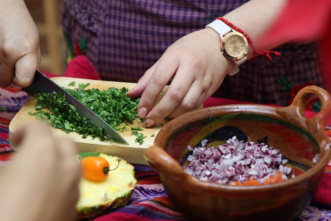 Learn to Cook Mexican Salsas - Who teaches this, and what you should look for in your guide