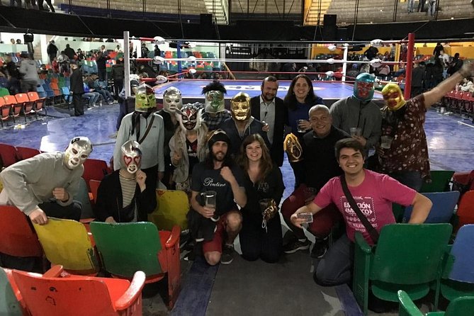 Lucha Libre Experience in Mexico City - Timing, walking, and meeting point reality in Mexico City