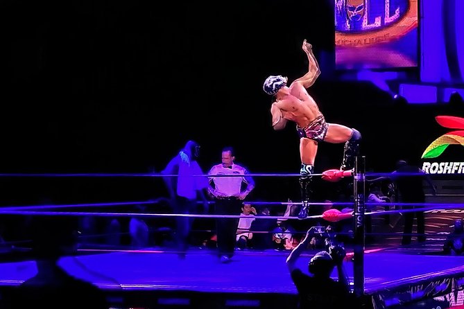 Lucha Libre wrestling show, tacos and beer with artist - Why Lucha Libre here feels different than TV