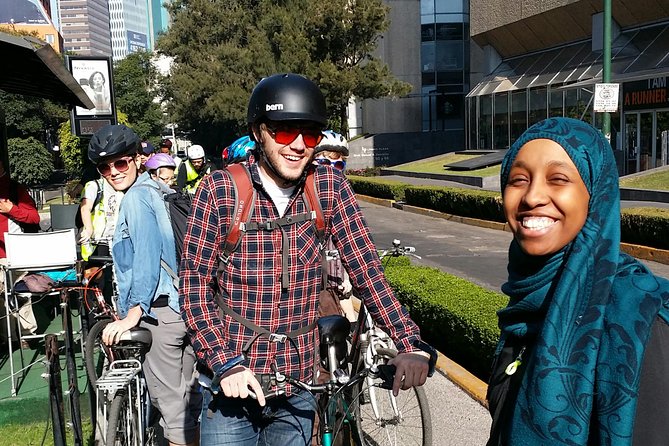 Mexico bike tour - Guides who teach the city, not just landmarks (and how to use them)