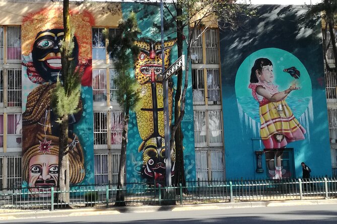 Mexico City: Art Naco, murals & street art bike tour - North Route: Buenavista, Guerrero, Tlatelolco and the Murals That Tell Stories