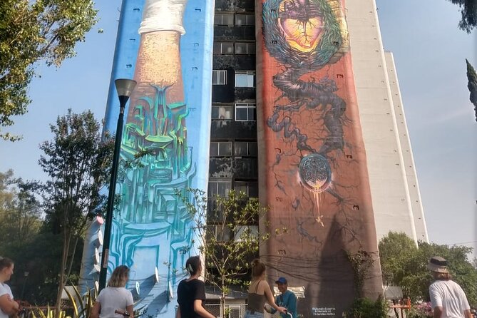 Mexico City: Art Naco, murals & street art bike tour - The Street Food Stop: Tacos and Snacks That Match the Neighborhood