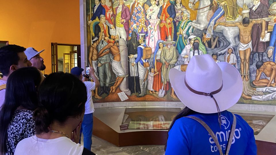 Mexico City: Chapultepec Castle and Anthropology Museum Tour - The key value of a bilingual guide (and how it shows up in real life)