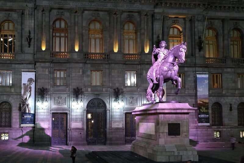 Mexico City: Double Decker Bus Night Tour - Who Should Book This Night Double-Decker Tour