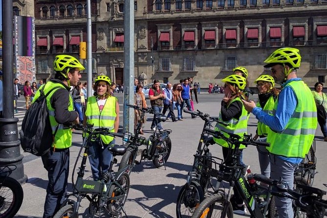 Mexico City Highlights E-Bike Tour With Foodie Stops - Stop 2: Centro Histórico (the lesson you can walk later)