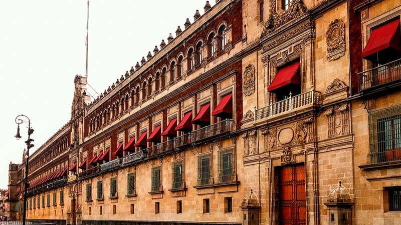 Mexico City: Historic Downtown Walking Tour - Post Office Building and Palace of Fine Arts: architecture as a time machine