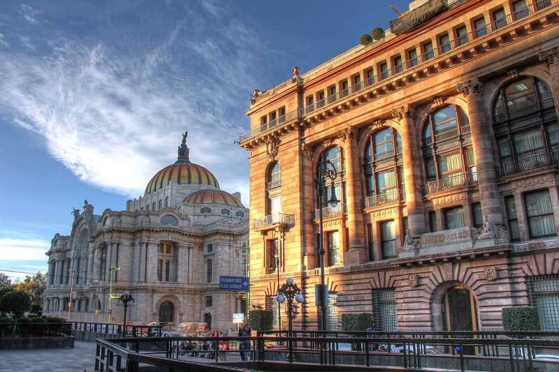 Mexico City: Hop-on Hop-off City Tour by Turibus 1-Day Pass - Timing Your Ride: Zócalo Lines, Traffic, and Route Switching