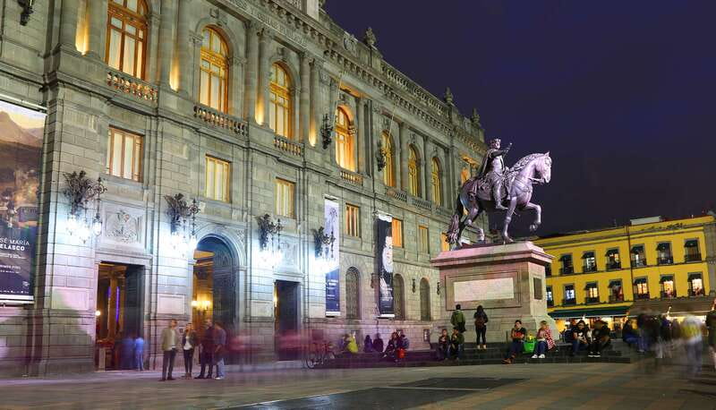 Mexico City: Night City Tour in a Double Decker Bus - Audio Guide: How to Get the Most from the Narration
