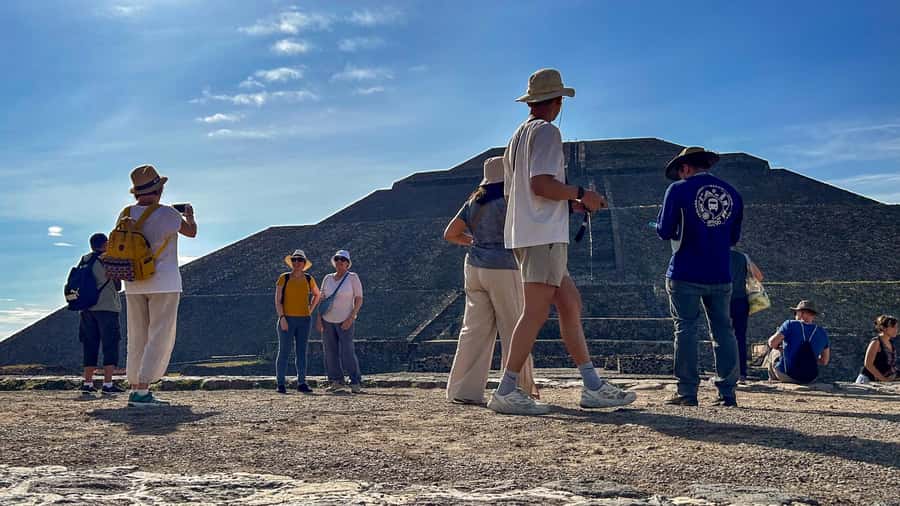 Mexico City: Teotihuacan Early or Afternoon Access Tour - Lunch at Tlacaelel: A Break That Can Be Either Enough or Just Okay