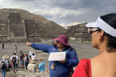 Mexico City: Teotihuacan, Tlatelolco & Basilica of Guadalupe - Pickup and timing: you’ll start early, then move as a group