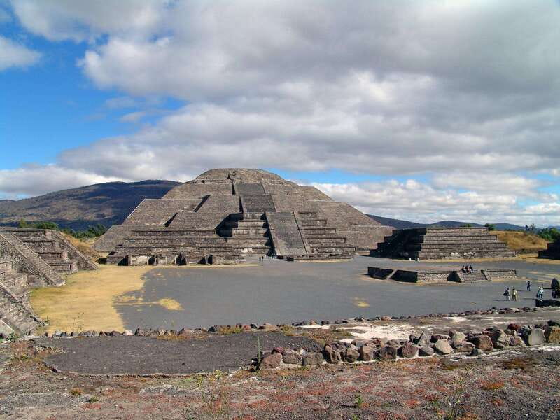 Mexico City: Teotihuacan, Tlatelolco & Basilica of Guadalupe - Price and value: why $57 can work for a full day of big-ticket sites