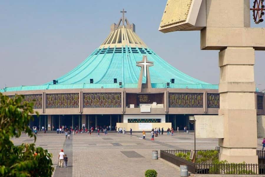 Mexico City: Teotihuacan, Tlatelolco & Guadalupe Shrine Tour - Lunch at Tlacaelel: convenient, but choose how you manage your expectations