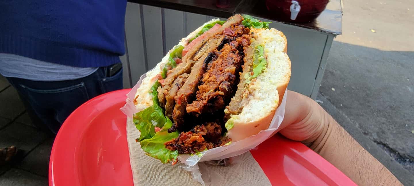 Mexico City: Vegan and Vegetarian Street Food Adventure - Secret Turns and Surprise Stops: The Snacks You’d Miss on Your Own