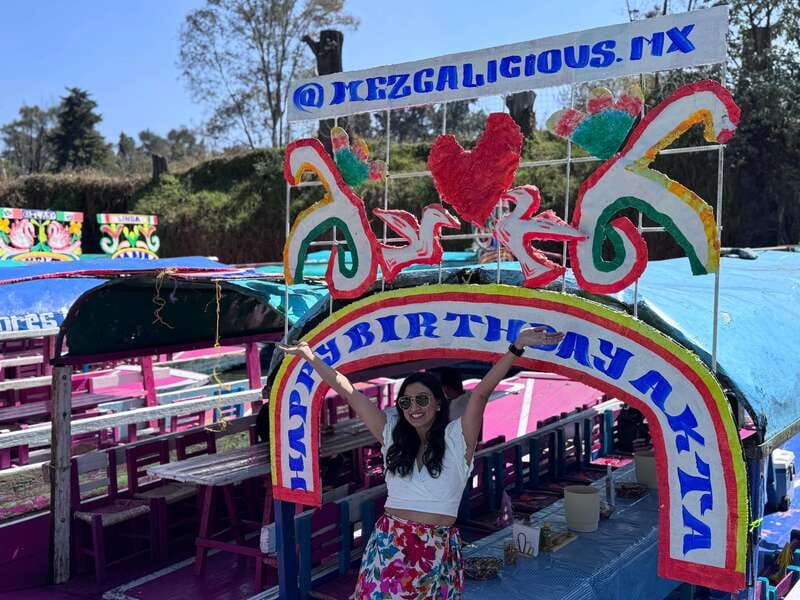 Mexico City: Xochimilco Boat Party with Unlimited Drinks - Chinampa break: brunch-style food, workshop time, and dietary notes
