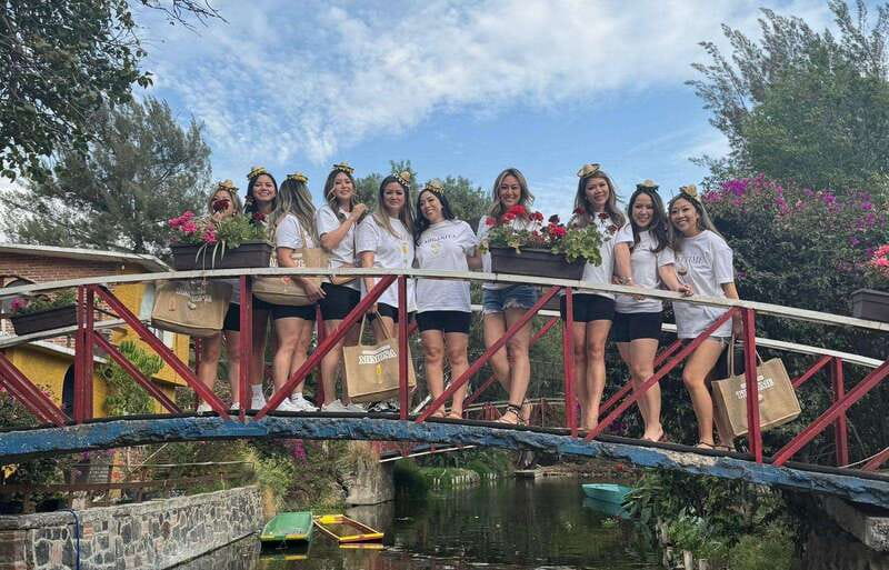 Mexico City: Xochimilco Boat Party with Unlimited Drinks - Price value: why $48 for 2 hours can feel fair (or not)