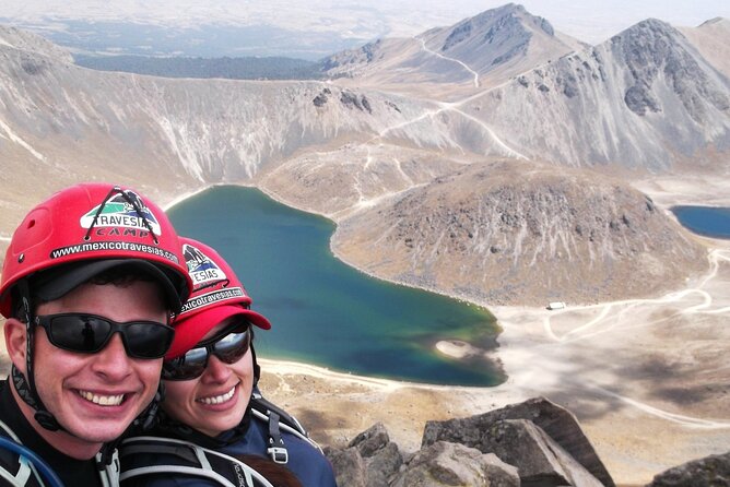Mountaineering to the Nevado de Toluca (altitude 4680m) - Crater lagoons inside the caldera: the view moment you came for