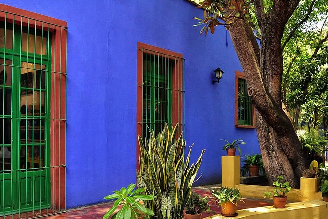 Private City Tour in Frida Kahlo, Coyoacan, and Xochimilco - Guides make or break it: what to look for (and why it matters)