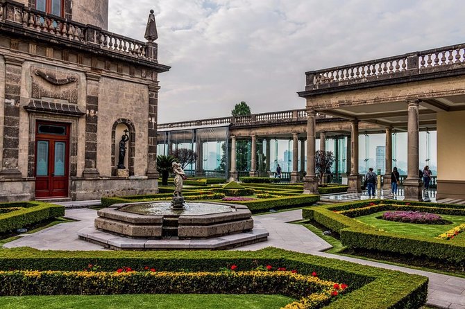 Private Walking Tour Anthropology Museum & Chapultepec Castle - Chapultepec Castle: the Mountain of the Crickets and the National History Museum