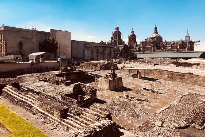 Private Walking Tour Gems of the Historic Center of Mexico City - Metropolitan Cathedral: A Style Mash-Up You Can Actually See