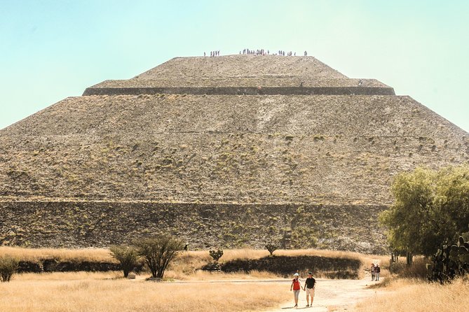 Pyramids of Teotihuacan, Guadalupe Shrine & Tlatelolco Tour - A one-day Mexico City plan that actually works