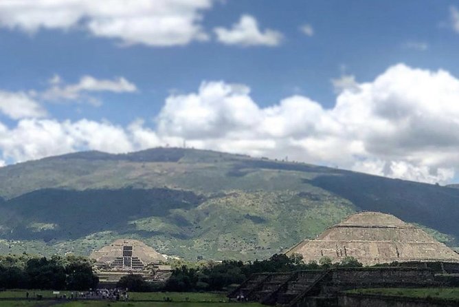 Pyramids of Teotihuacan Private Tour - Zona Arqueologica de Teotihuacan: what the private format buys you