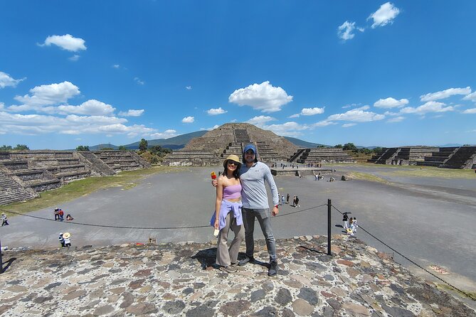 Pyramids of Teotihuacan without traps for tourists morning or afternoon - Guides and Group Size: Why the Experience Holds Up