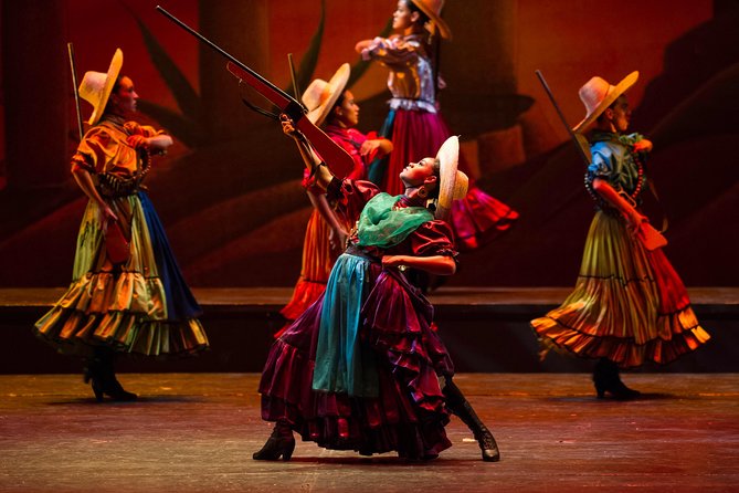 Small Group: Discover the Folkloric Ballet of Mexico - Seats, Lines, and Bathroom Reality Checks at Big Theaters